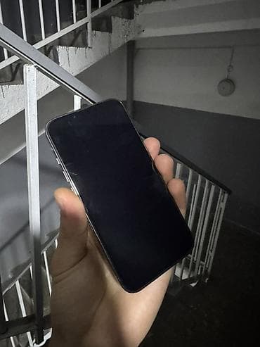 iphone mini 13: IPhone 13 Pro, Б/у, 128 ГБ, Black Titanium, Зарядное устройство, Защитное стекло, Чехол, 77 % — 2