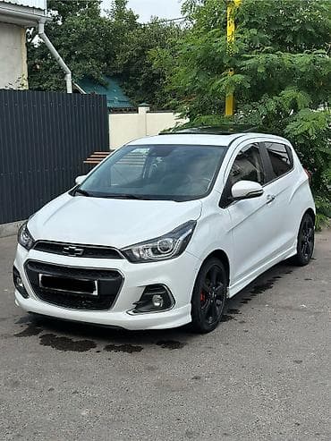 Chevrolet Spark: 2018 г., 1 л, Вариатор, Бензин, Хэтчбэк