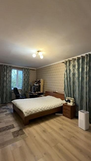 Продается дом с участком и благоустроенным двором. В центре ж/м — 5