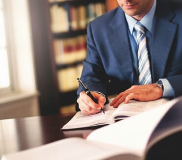 Отели, кафе, рестораны: Юрист. С опытом — 3