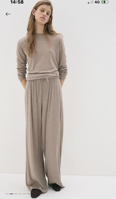 Комплект LIME Материал из лиоцелли и шерсти Размер М Цена:9500