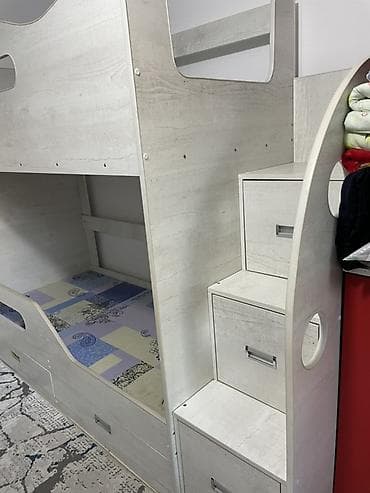 Мебель: Двухъярусная детская кровать, Б/у, ЛДСП, цвет - Белый — 2