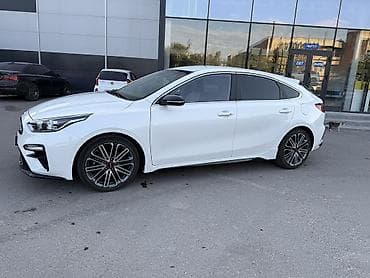 Продажа авто: Kia K3: 2019 г., 1.6 л, Автомат, Бензин, Хэтчбэк — 4