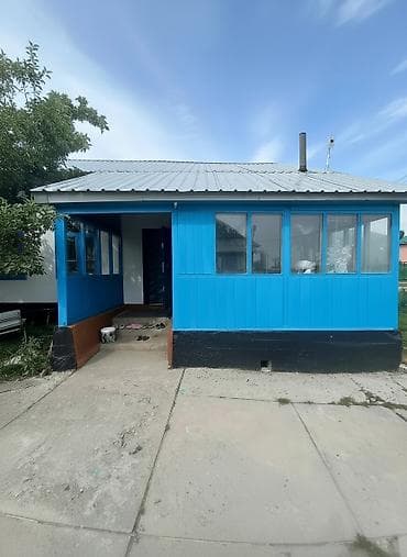 В связи с перездом продаётся дом с мебелью, село Ак-Булак. На участке