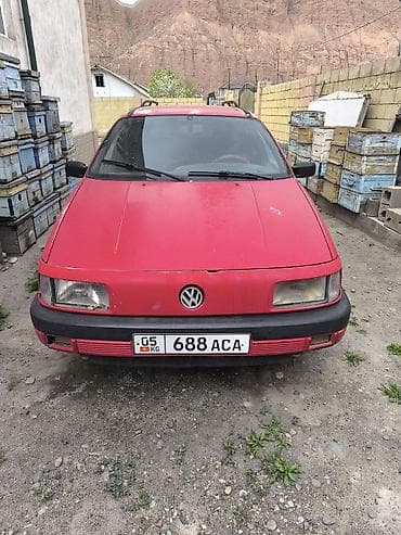 Volkswagen: Volkswagen Passat Variant: 1989 г., 1.8 л, Кол менен иштөөчү, Бензин, Универсал — 3