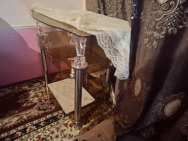 стеклянную подставку под телевизор: Тумба и подставка для телевизора, Напольная, Стекло — 1