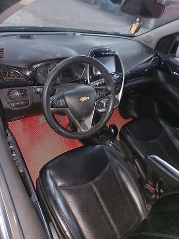 шевралет камаро: Chevrolet Spark: 2018 г., 1 л, Автомат, Бензин, Хэтчбэк — 3