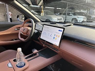 jmc машина: Changan Uni-Z: 2025 г., 1.5 л, Робот, Бензин, Кроссовер — 5