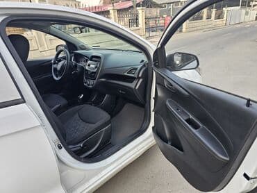 матиз 1 обём: Chevrolet Spark: 2020 г., 1 л, Вариатор, Бензин, Хэтчбэк — 6