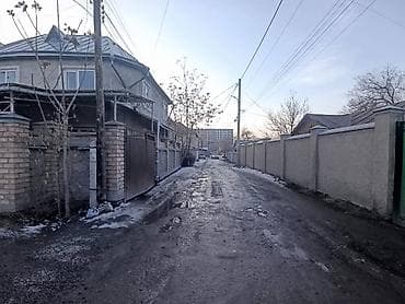 срочно продаю дом кант: Продаётся/сдаётся капитальный двухэтажный дом городского типа с — 3