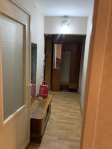 Бөлмөлөр: Просторная жилая комната с мебелью - Светлая квартира 104 серии — 6