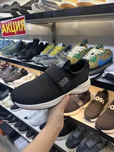 nike react: Мужские кроссовки, 43, 44, 39, Hugo Boss, Новый, цвет - Черный, Платная доставка — 1