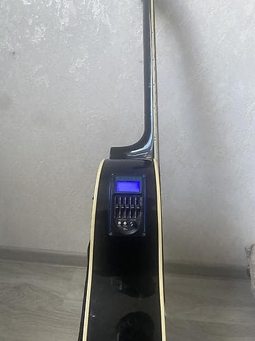 акустическая гитара ямаха: Электроакустическая гитара с вырезом (cutaway), цвет — черный глянец — 2