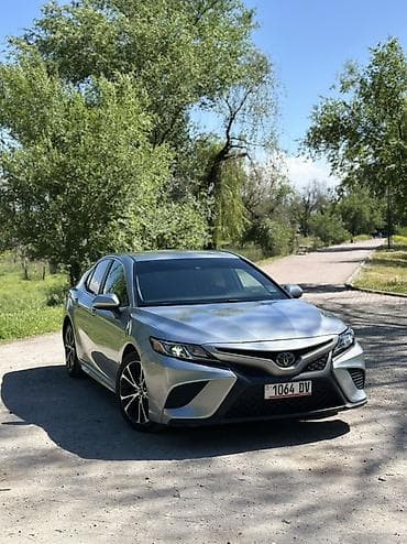 Toyota Camry: 2019 г., 2.5 л, Автомат, Бензин, Седан