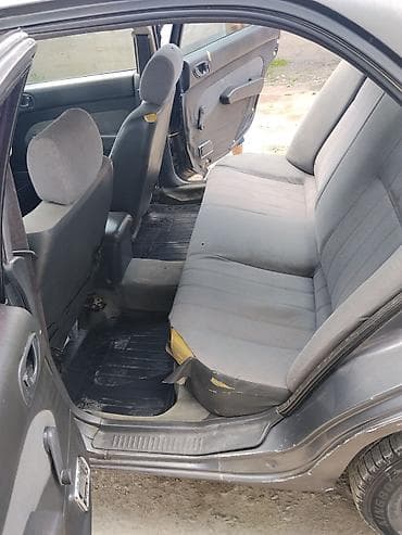Продажа авто: Mitsubishi Galant: 1995 г., 1.8 л, Механика, Бензин, Седан — 5