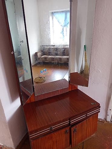 шкаф с тумбочкой: Туалетный столик, С зеркалом, цвет - Коричневый, Дерево — 2