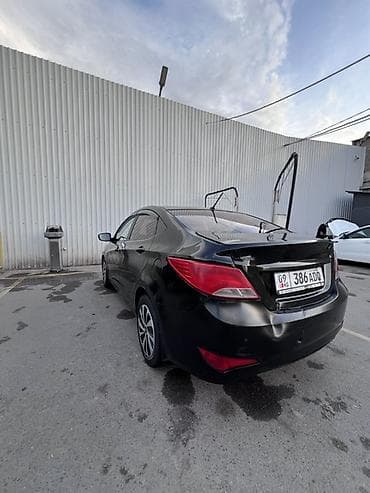 Hyundai Solaris: 2014 г., 1.6 л, Механика, Бензин, Седан — 3