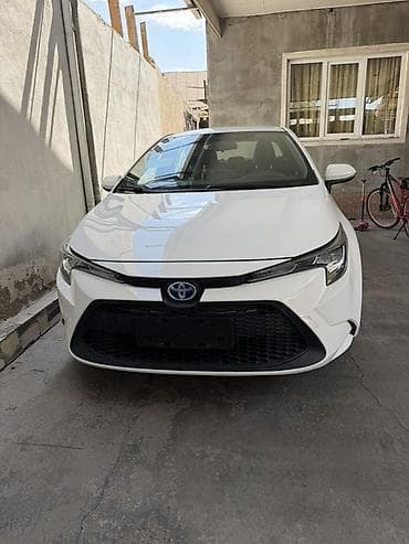 Toyota Levin: 2021 г., 1.8 л, Вариатор, Гибрид, Седан — 1