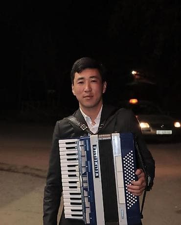 свадебный банер: Актан Арыкбаев: Ырчы,Кыякчы,комуз,тамада,апаратурачала бериңиздер — 1