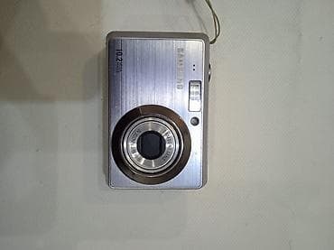 Компактные цифровые фотоаппараты Samsung и Canon 1) Samsung (серия с