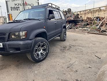 maxxis 29: Isuzu Trooper: 1999 г., 3.5 л, Автомат, Газ, Внедорожник — 4