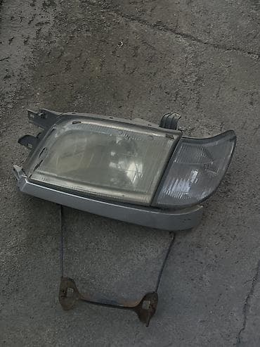 Автохимия: Алдыңкы оң фара Toyota — 1