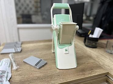 измельчитель лука: В наличии аппарат для нарезки овощей С комплектом насадок различных — 9