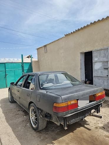 акорд 1991: Honda Accord: 1990 г., 2 л, Механика, Бензин, Седан — 4