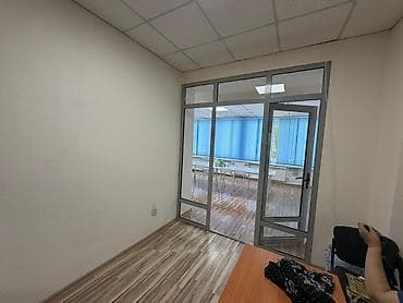 flat kant: Аренда офисов, 39 м², В бизнес центре, 1 линия — 2