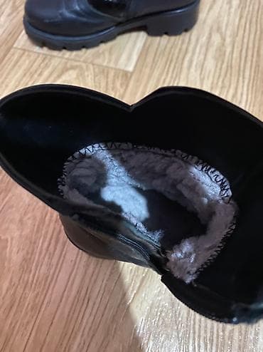 Балдар транспорту: Зимние сапоги для девочки Производство: Турция Размер: 32 Состояние — 3