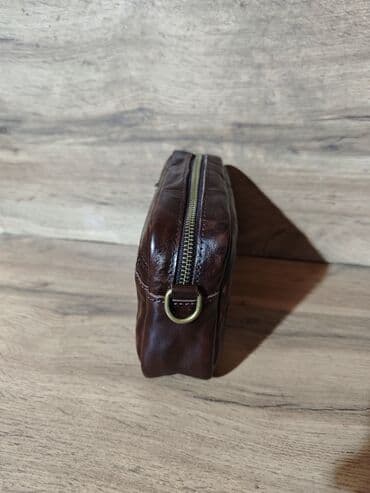 купить золотые серьги с жемчугом: Сумка клатч
Натуральная кожа — 4