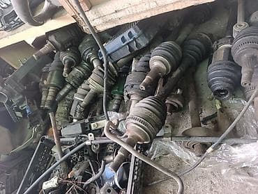 шлем каракол: Граната Келтиргиси менен Toyota — 2