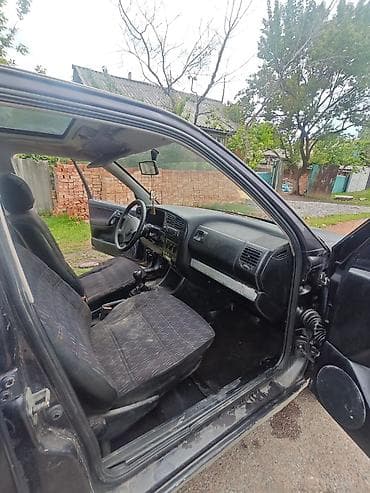 вольсваген голф: Volkswagen Golf: 1992 г., 1.4 л, Механика, Бензин, Хэтчбэк — 6