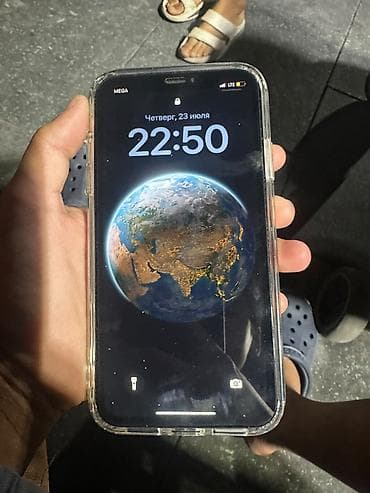 айфо 10: IPhone XR, белый цвет - Экран 6.1" Liquid Retina (IPS), True Tone — 1
