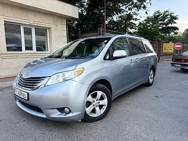 sg 9: Toyota Sienna: 2012 г., 3.5 л, Автомат, Бензин, Минивэн — 2