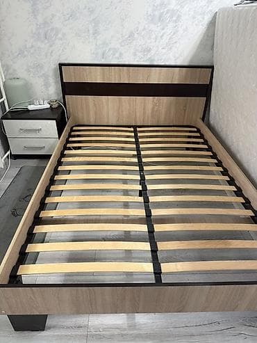 small table: Двуспальная кровать, С матрасом, длина - 200 см — 3