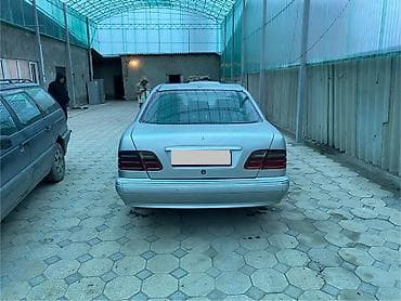 mercedes benz w210: Mercedes-Benz E-Class: 2001 г., Седан — 2
