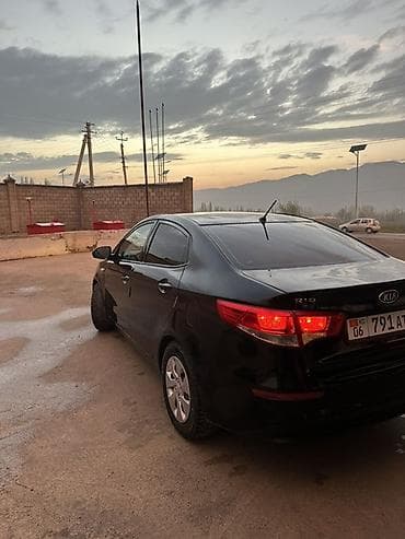 hyundai accent: Kia Rio: 2016 г., 1.6 л, Автомат, Бензин, Седан — 4