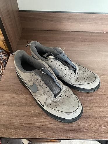 Мужская обувь: Мужские кроссовки, 41, Nike, Новый, цвет - Серый, Самовывоз — 1