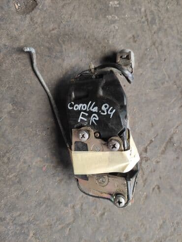домкрат для машины: Toyota Corolla 1994 замок дверной, Тойота Королла 1994 дверной замок — 1