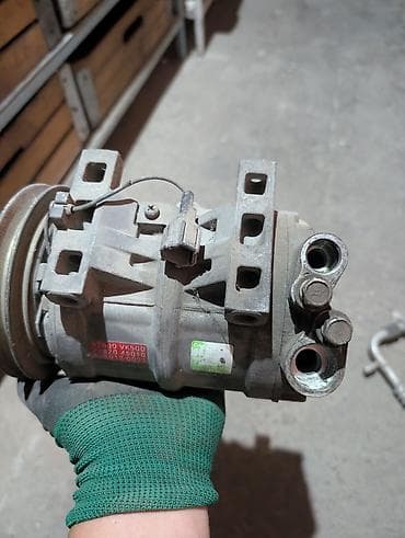 Автохимия: Кондиционер Mitsubishi 2000 г., Б/у, Оригинал, Япония — 2