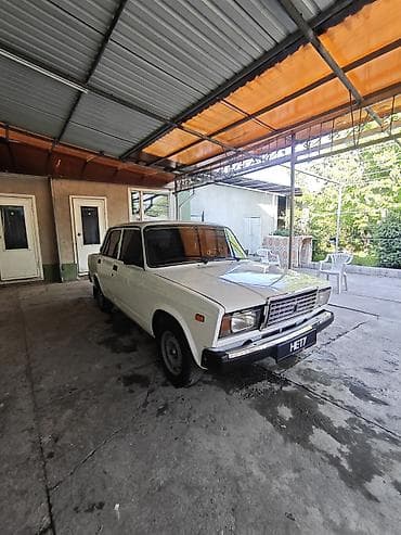 ВАЗ (ЛАДА) 2107: 2010 г., 1.6 л, Механика, Бензин, Седан