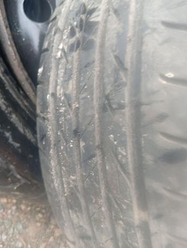Шиналар жана дисктер: Дөңгөлөктөр монтажда 185 / 60 / R 15, Жай, Колдонулган, Комплект, Темир, тешиктери - 4 — 3