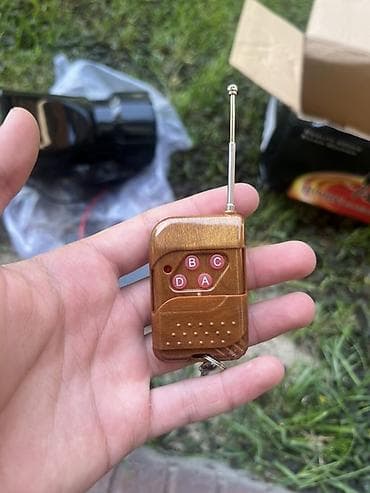 кондиционеры для машины: Электронный гудок/сирена для автомобиля мощностью 100 Вт, работающий — 4