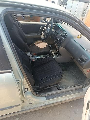 Унаа сатуу: Nissan Primera: 2001 г., 1.8 л, Кол менен иштөөчү, Бензин, Седан — 5