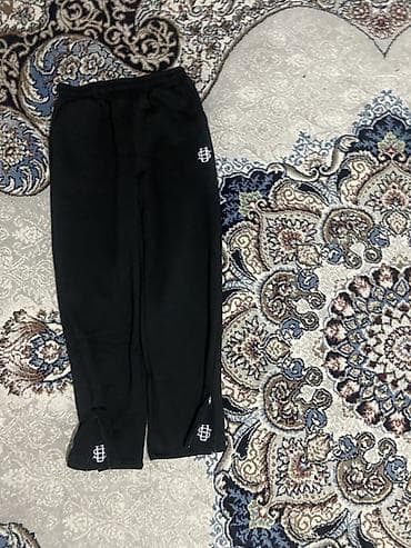 Черные спортивные брюки/джоггеры - Цвет: черный - Дизайн