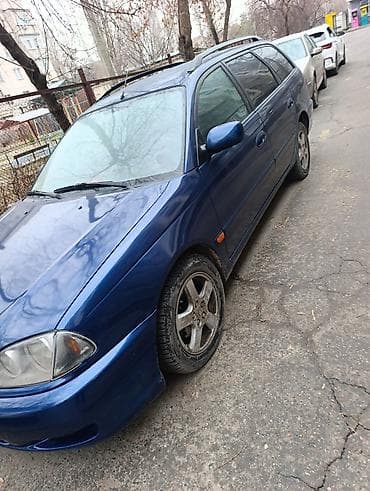 Toyota Avensis: 2001 г., 2 л, Механика, Дизель, Универсал at lalafo.kg Toyota Avensis: 2001 г., 2 л, Механика, Дизель, Универсал