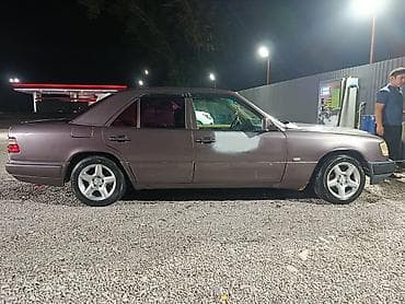 степ эреф 1: Mercedes-Benz E-Class: 1993 г., 2.2 л, Кол менен иштөөчү, Бензин, Седан — 2