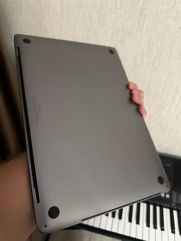 macbook apple: Для программирования, Б/у, Intel Core i9, ОЗУ, RAM: 32 ГБ — 1