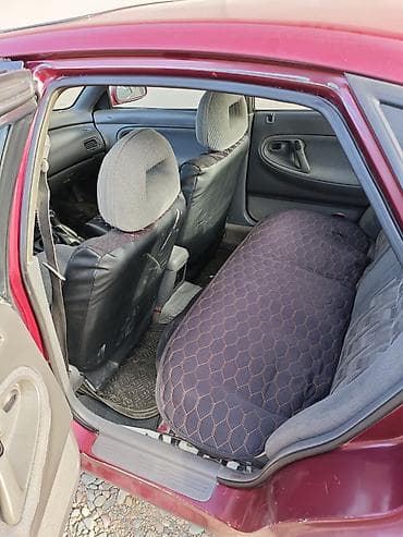 полки на авто: Mazda 626: 1993 г., Лифтбек — 4